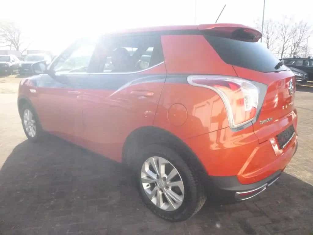 Ssangyong Tivoli 1.6 e-XGi 160 FLOW 2WD-Automatik-Navi 04/2019-photo-5