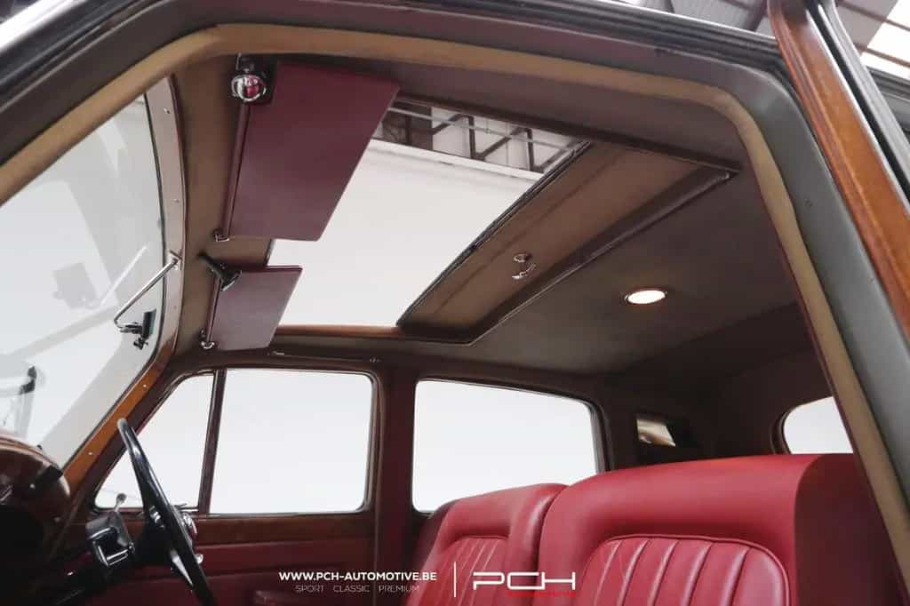 Bentley Other Type R Saloon 09/1954-photo-20