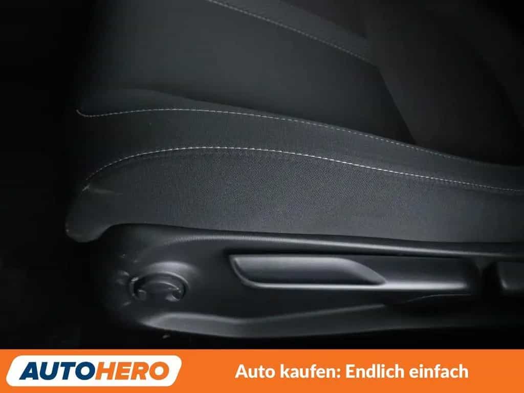 Honda Civic 1.0 VTEC Elegance Aut*NAVI*LED*ACC*CAM*PDC 12/2021-photo-28