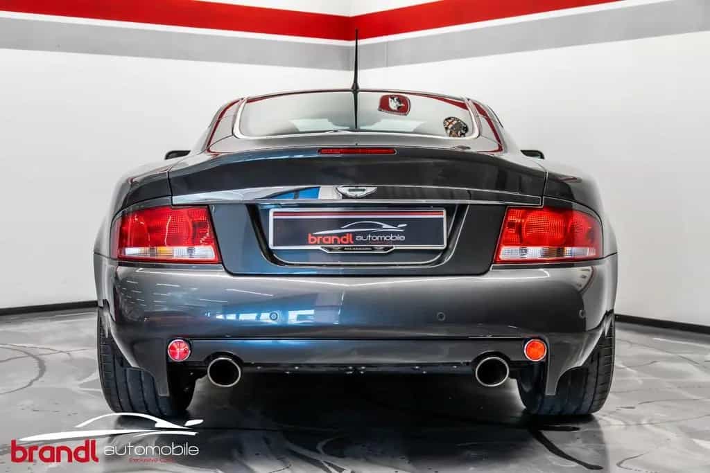 Aston Martin Vanquish S / DE / Sammler / 01/2006-photo-9