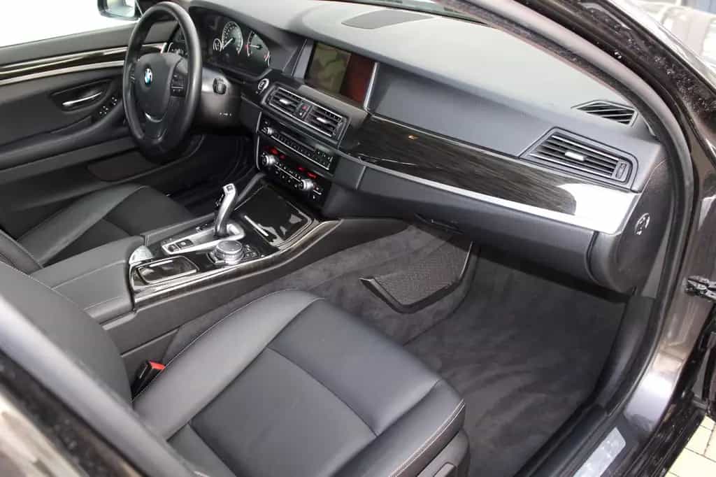 BMW 5 Series 520d Touring Luxury Line *LEDER NAVI KAMERA HUD* 03/2015-photo-11