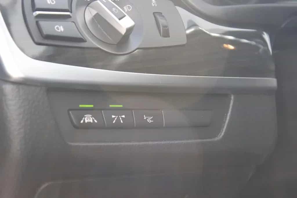 BMW 5 Series 520d Touring Luxury Line *LEDER NAVI KAMERA HUD* 03/2015-photo-21