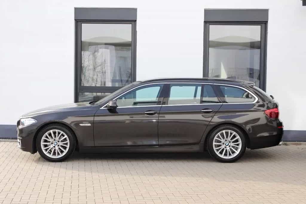 BMW 5 Series 520d Touring Luxury Line *LEDER NAVI KAMERA HUD* 03/2015-photo-31