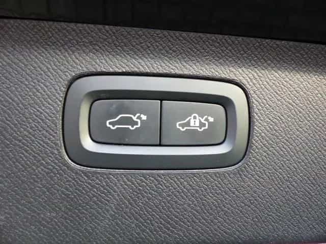 Volvo XC90 Ultimate Bright B5 AWD Aut.*7-Si.*PANO*360° 02/2023-photo-21