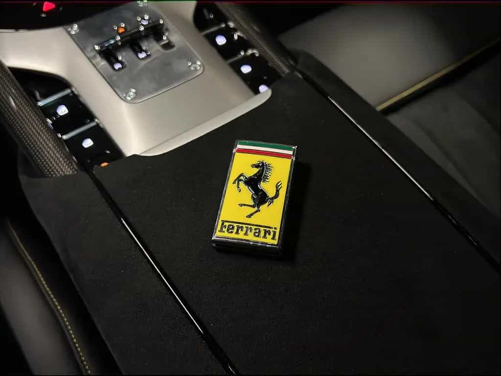 Ferrari Purosangue |MwSt. |Panorama-Dach |Massage 05/2024-photo-25