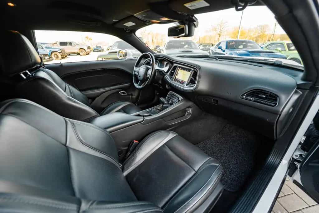 Dodge Challenger 3,6 GT WIDEBODY LED KAMERA 11/2022-photo-35