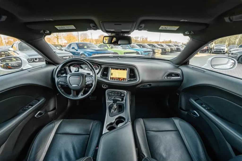 Dodge Challenger 3,6 GT WIDEBODY LED KAMERA 11/2022-photo-37