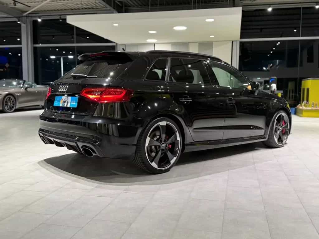 Audi RS3 Sportback quattro*Pano*RFK*Bang & Olufsen 01/2016-photo-5