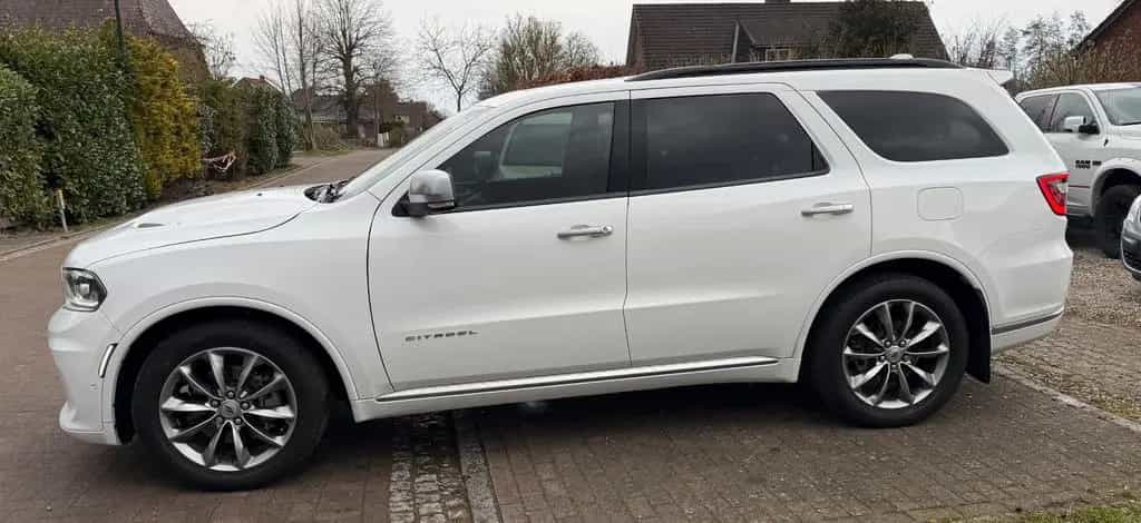 Dodge Durango Citadel 5,7 Hemi Radar 6 Sitze Voll Aust 09/2021-photo-8