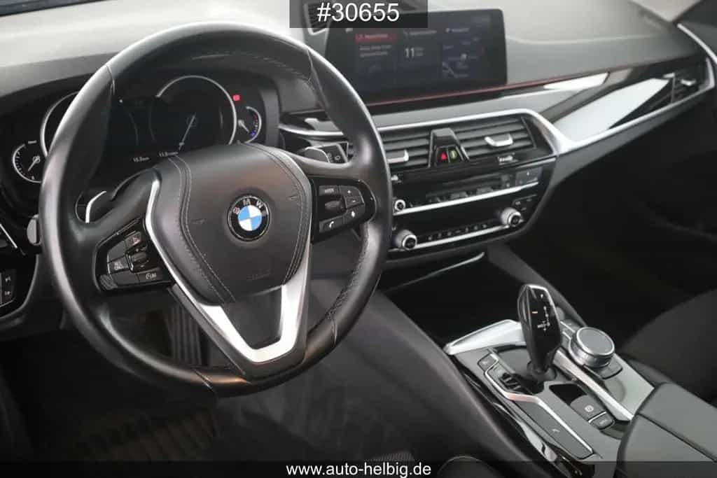 BMW 520 d Touring Sport Line #AHK#Cam#LiveCockpit# 05/2019-photo-10