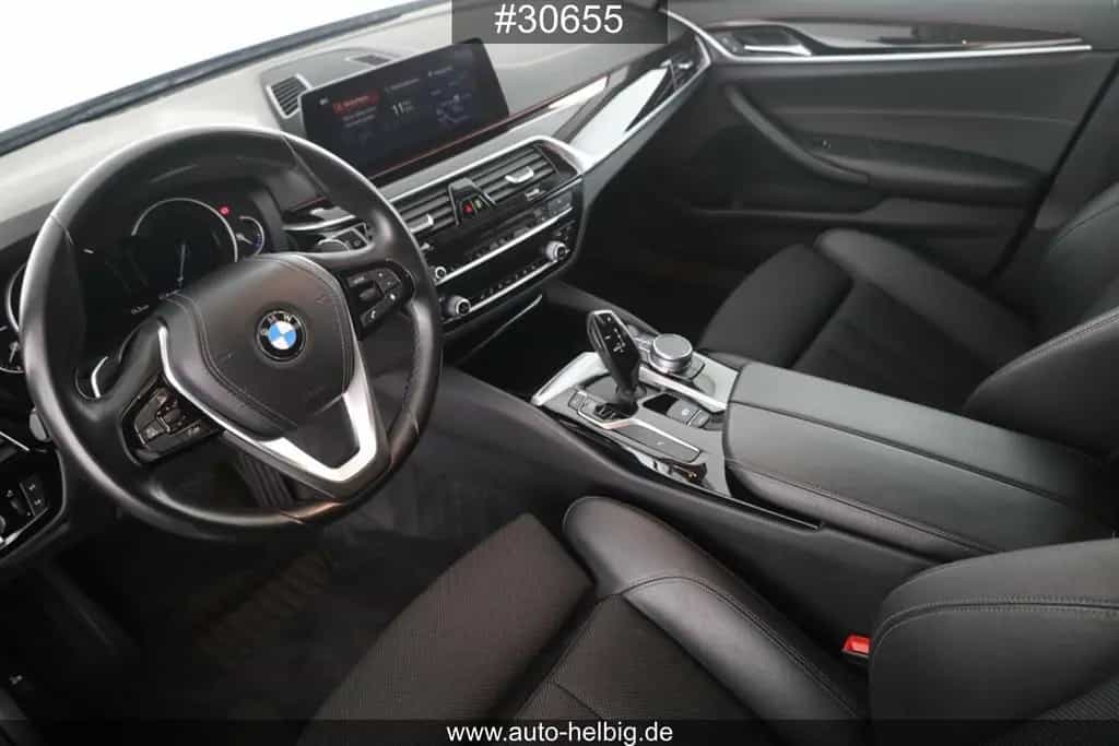 BMW 520 d Touring Sport Line #AHK#Cam#LiveCockpit# 05/2019-photo-9