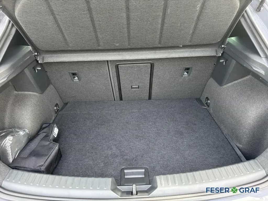 Cupra Leon 2.0 TSI 221 kW VZ / Intelligent DRIVE / AHK 08/2025-photo-11