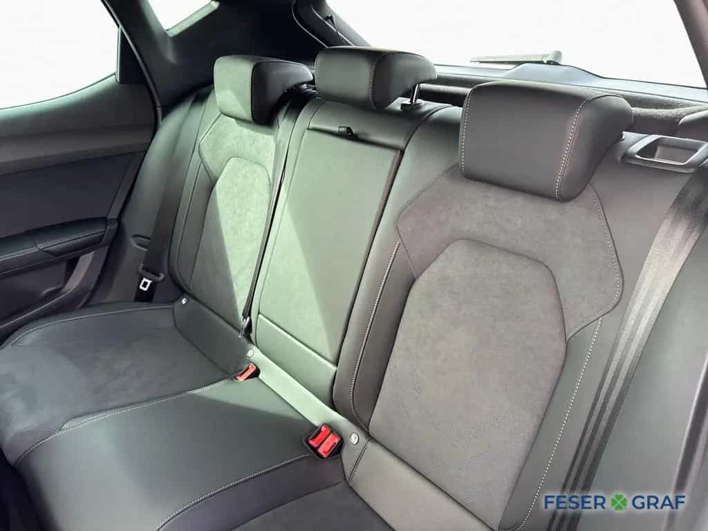 Cupra Leon 2.0 TSI 221 kW VZ / Intelligent DRIVE / AHK 08/2025-photo-9