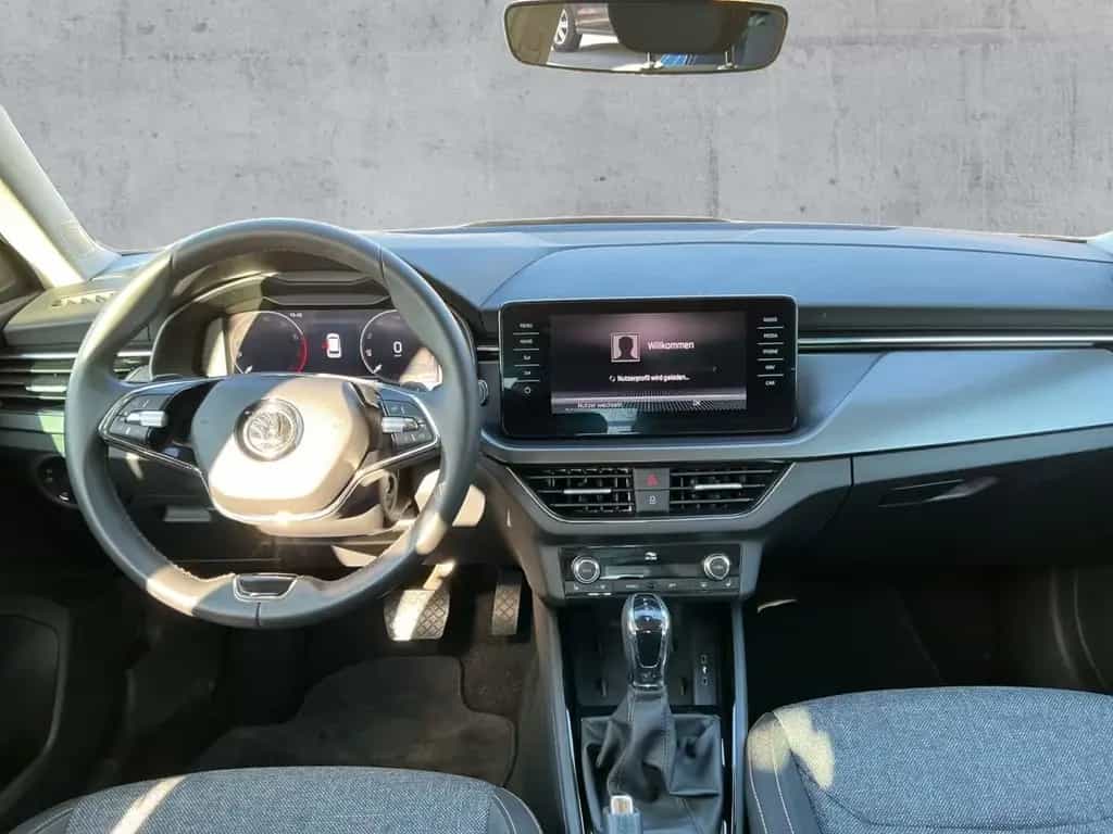 Skoda Kamiq 1.5 TSI DSG CLEVER LED+NAV+APP+SHZ+AHK+RFK 12/2021-photo-8