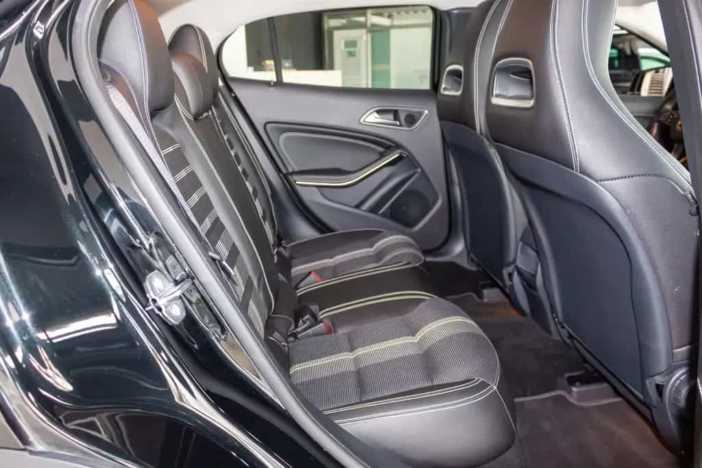 Mercedes-Benz GLA 200 10/2018-photo-18