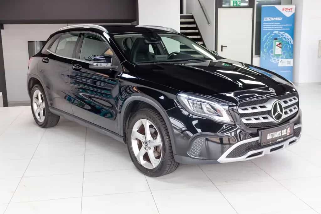 Mercedes-Benz GLA 200 10/2018-photo-2
