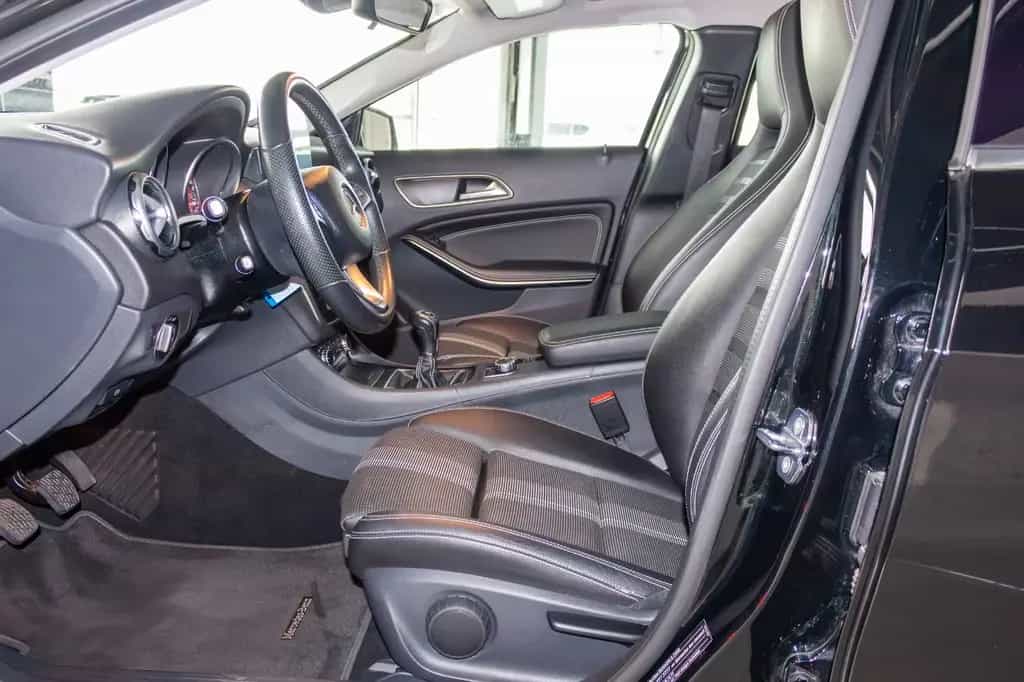Mercedes-Benz GLA 200 10/2018-photo-9