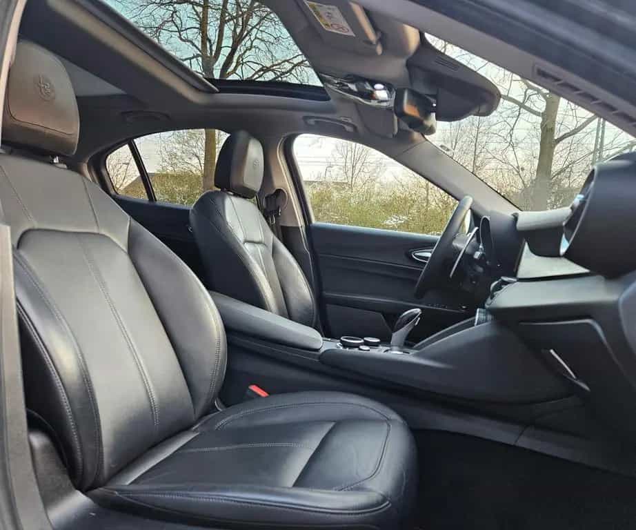 Alfa Romeo Giulia Super PANO LEDER NAVI VOLL SHEFT TOP GEPF 12/2017-photo-15