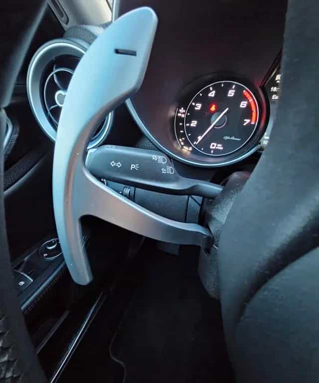 Alfa Romeo Giulia Super PANO LEDER NAVI VOLL SHEFT TOP GEPF 12/2017-photo-32