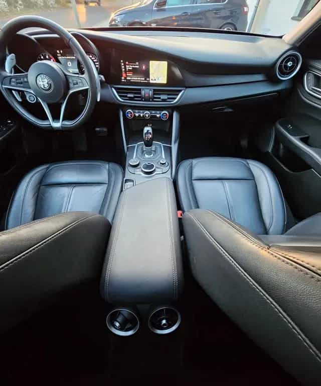 Alfa Romeo Giulia Super PANO LEDER NAVI VOLL SHEFT TOP GEPF 12/2017-photo-34