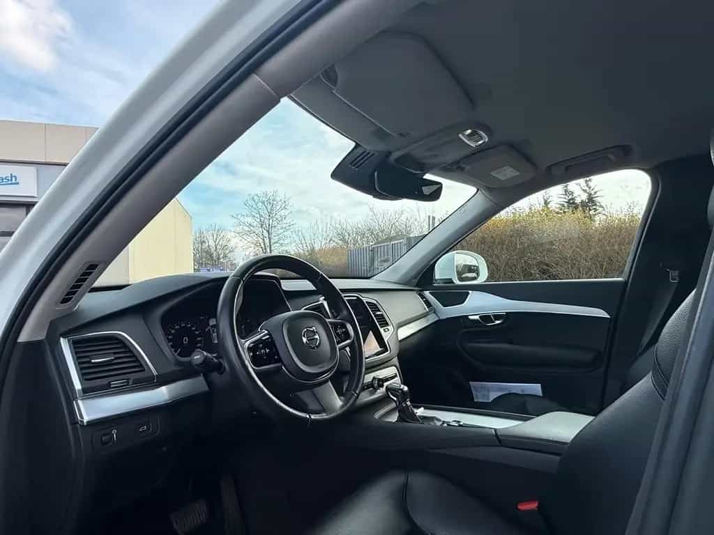 Volvo XC90 Momentum 2WD*LEDER*AMBIENTE*LED*GEPFLEGT 01/2017-photo-11