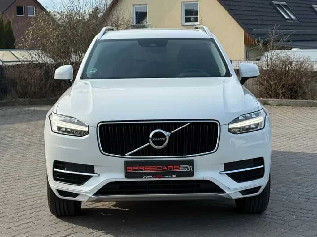 Volvo XC90 Momentum 2WD*LEDER*AMBIENTE*LED*GEPFLEGT 01/2017-photo-4