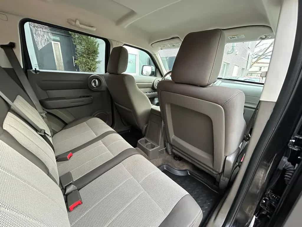 Dodge Nitro 2.8 SE/II.HAND/TEMPOM/PDC/KLIMA/TÜV-NEU/ 01/2008-photo-14
