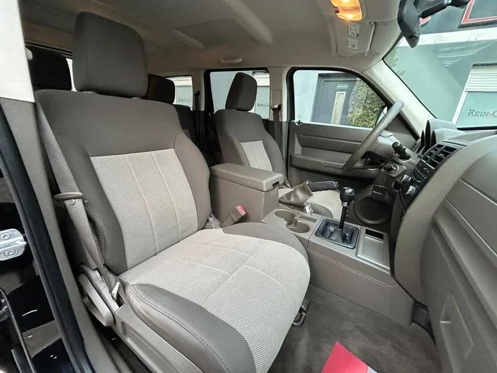 Dodge Nitro 2.8 SE/II.HAND/TEMPOM/PDC/KLIMA/TÜV-NEU/ 01/2008-photo-18