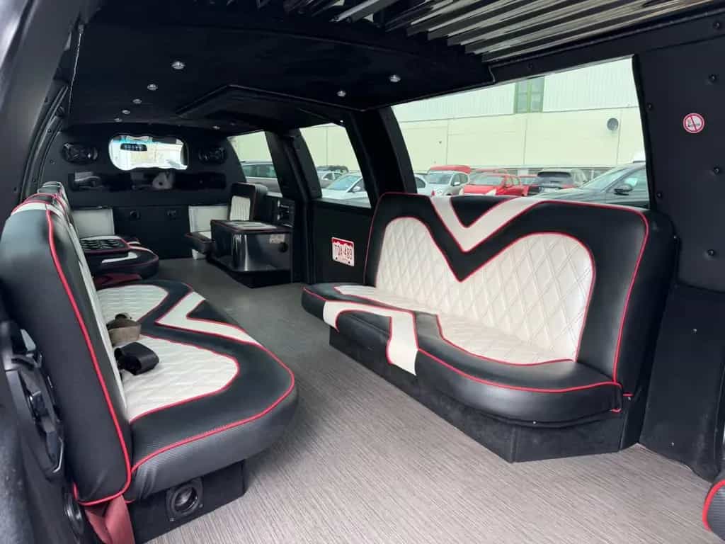 Lincoln Navigator Stretch Limo 14 Personen 01/2012-photo-14