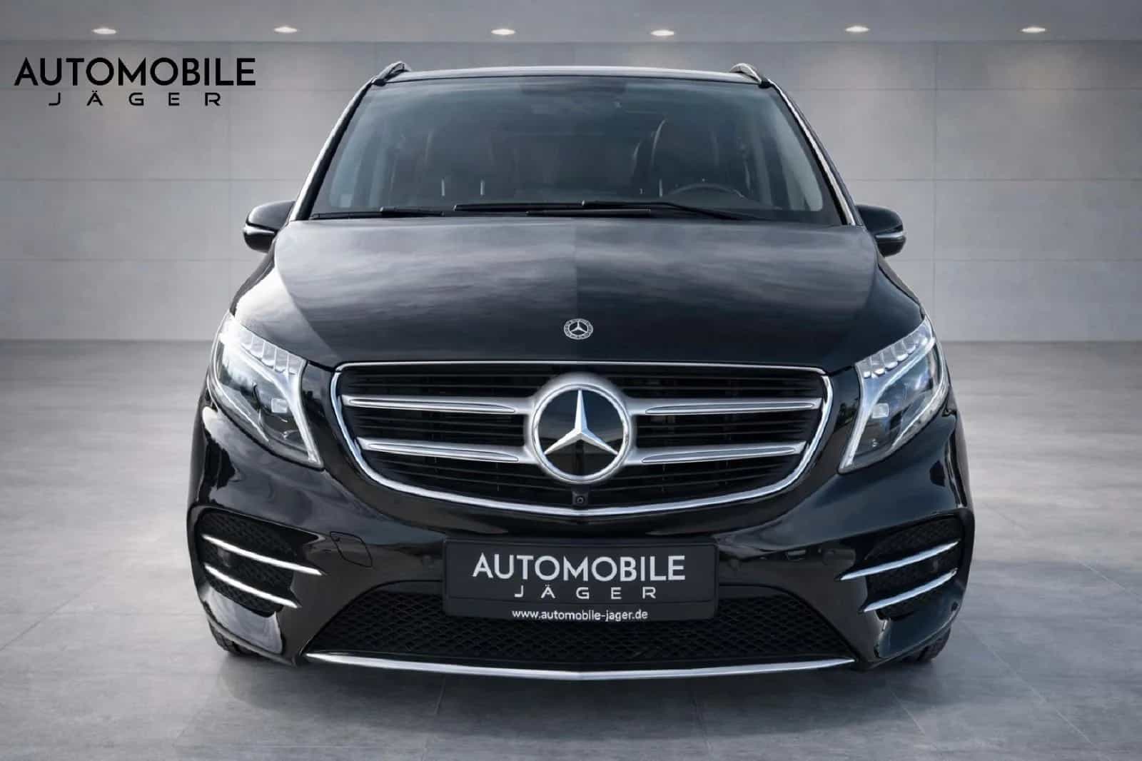 Mercedes-Benz V-Class 250 10/2017-photo-1