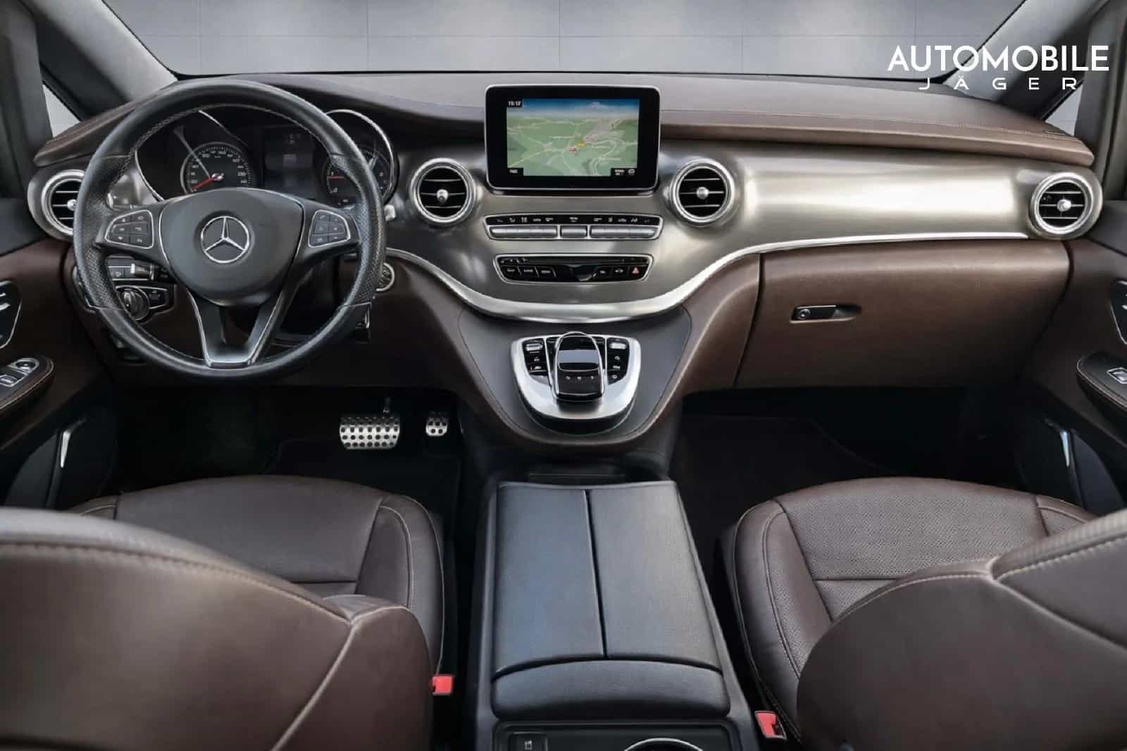 Mercedes-Benz V-Class 250 10/2017-photo-11