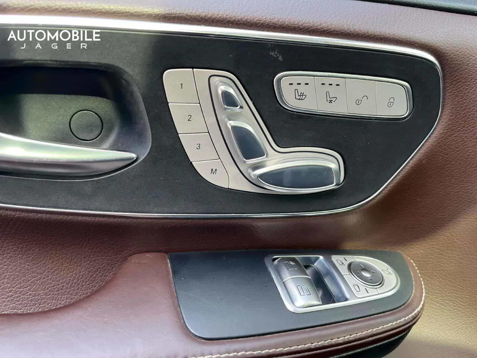 Mercedes-Benz V-Class 250 10/2017-photo-17