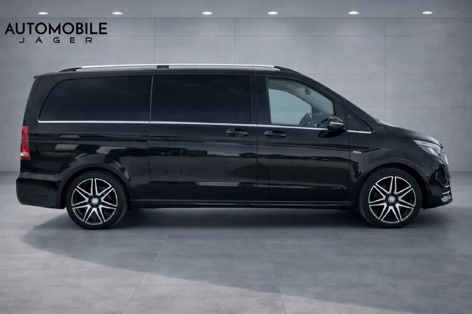 Mercedes-Benz V-Class 250 10/2017-photo-3