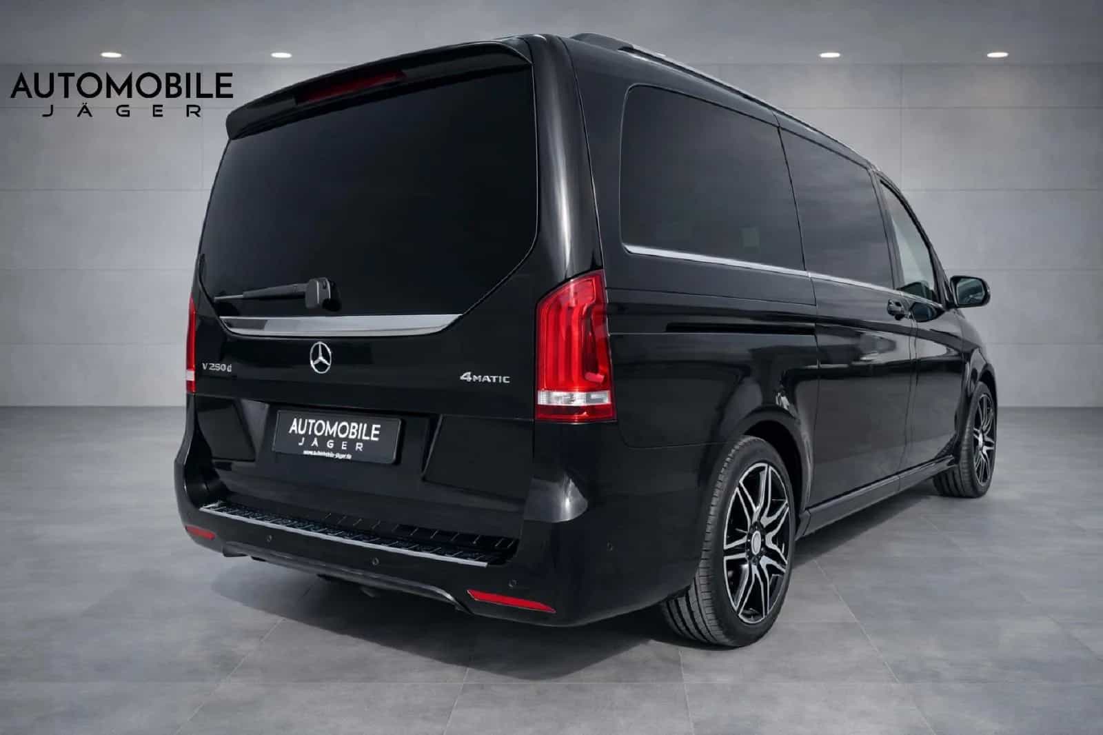 Mercedes-Benz V-Class 250 10/2017-photo-4