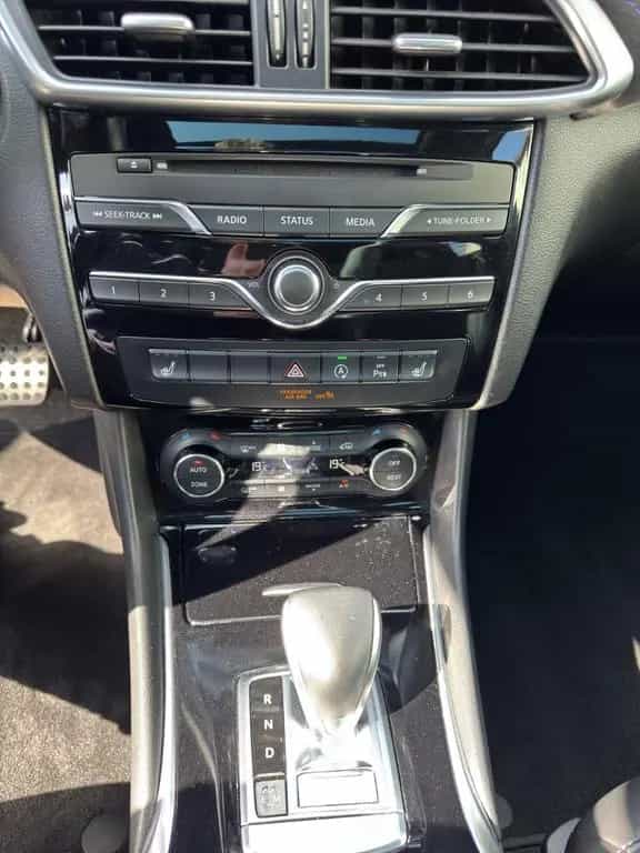 Infiniti Q30 2.0t AWD Sport*DCT*360°*PANORAMA*1 HAND* 05/2017-photo-16