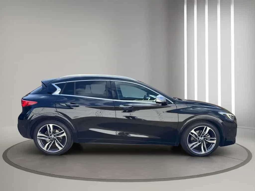 Infiniti Q30 2.0t AWD Sport*DCT*360°*PANORAMA*1 HAND* 05/2017-photo-2