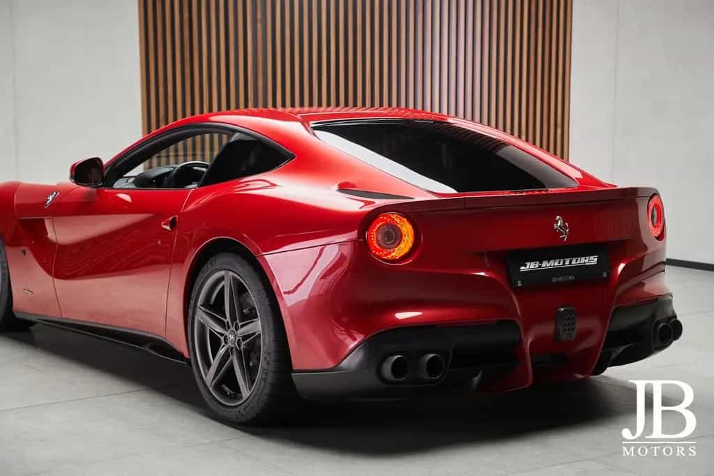 Ferrari F12 Carbon Lift LED Racing Seats Kamera Scuderia 08/2013-photo-16