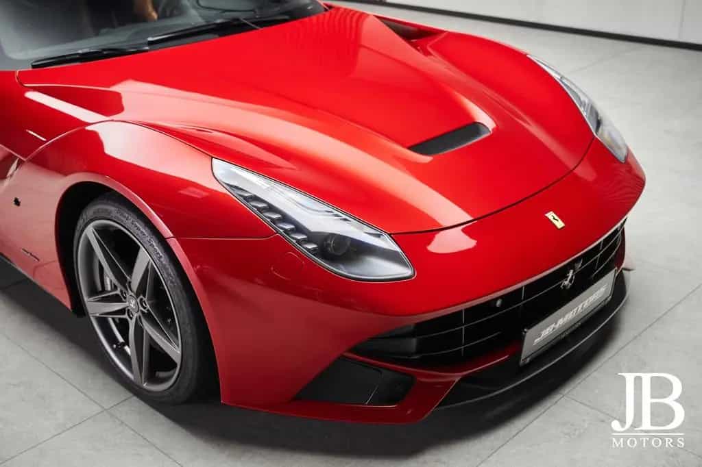 Ferrari F12 Carbon Lift LED Racing Seats Kamera Scuderia 08/2013-photo-9