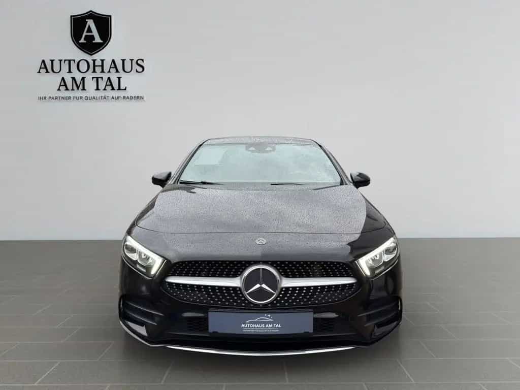 Mercedes-Benz A-Class d Limousine AMG-Line Widescreen~Kam~MBUX 08/2019-photo-1