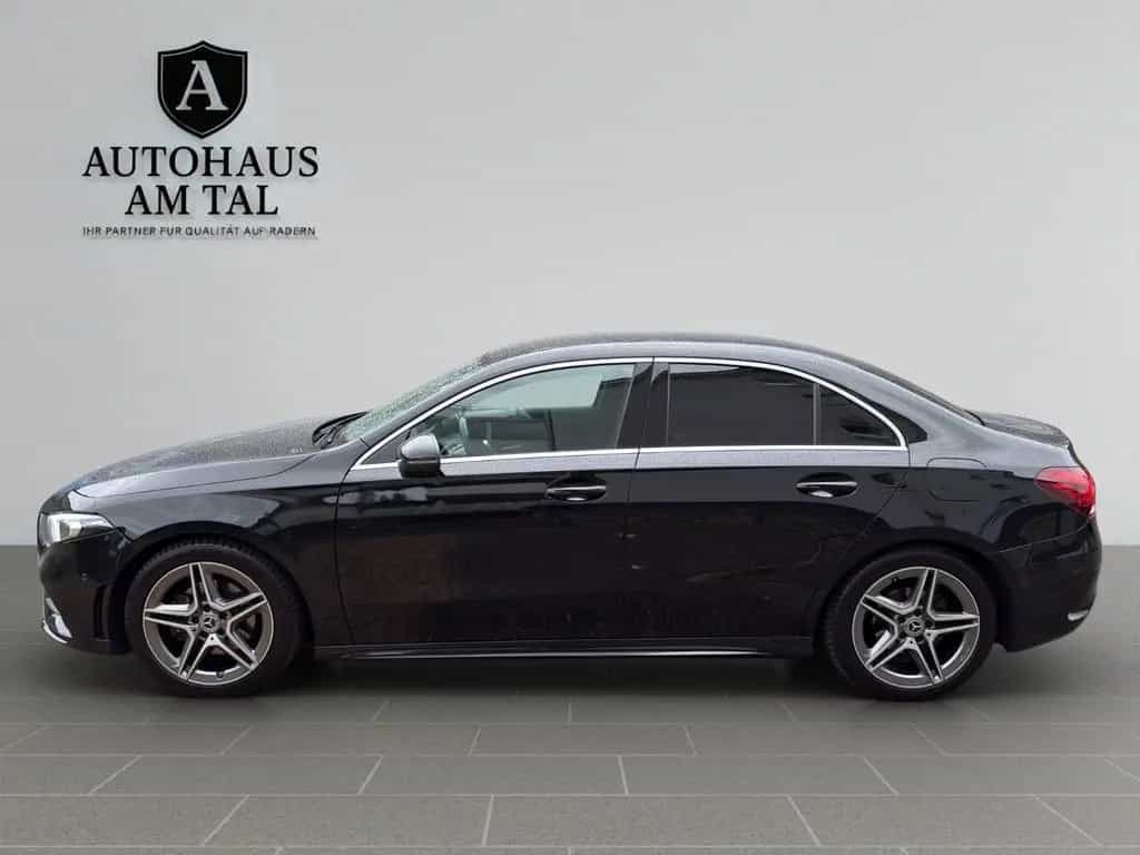 Mercedes-Benz A-Class d Limousine AMG-Line Widescreen~Kam~MBUX 08/2019-photo-6