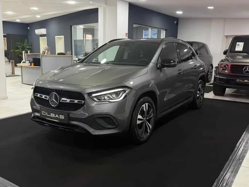 Mercedes-Benz GLA-Class 200 URBAN 7G*WIDESCREEN*NIGHT*360 KAMERA*LED 06/2020-photo-1
