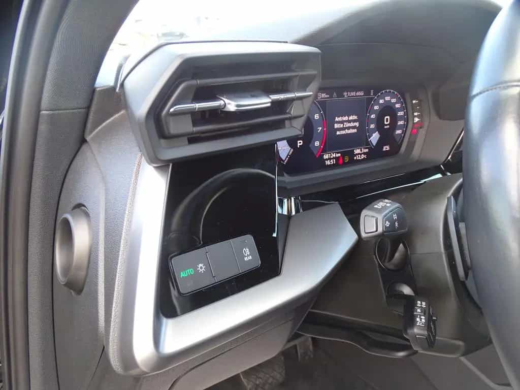 Audi A3 35 TFSI*S-TRONIC*LED*RFK*CARPLAY*TEMPO*SHZG* 12/2023-photo-13