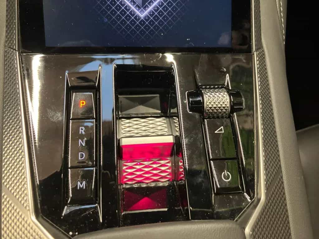 DS Automobiles DS4 PureTech 130 S&S Rivoli SHZ+2xKlima+PDC 10/2023-photo-12