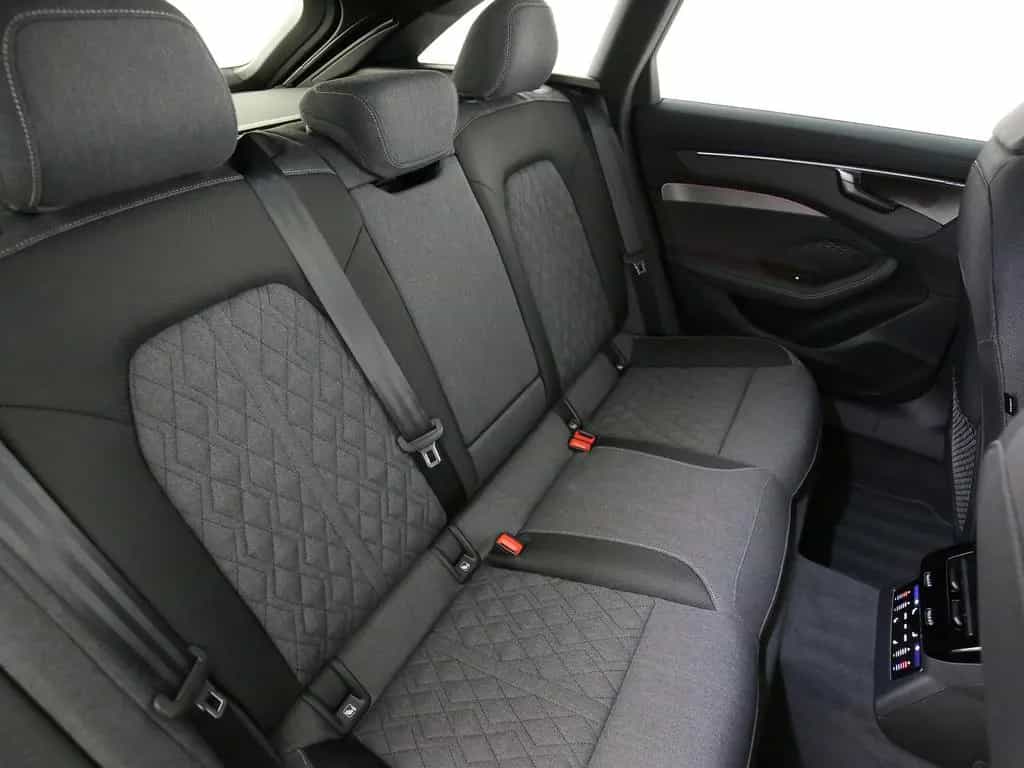 Audi A6 Avant TDI quattro 150 kW S tronic edition one 11/2025-photo-14