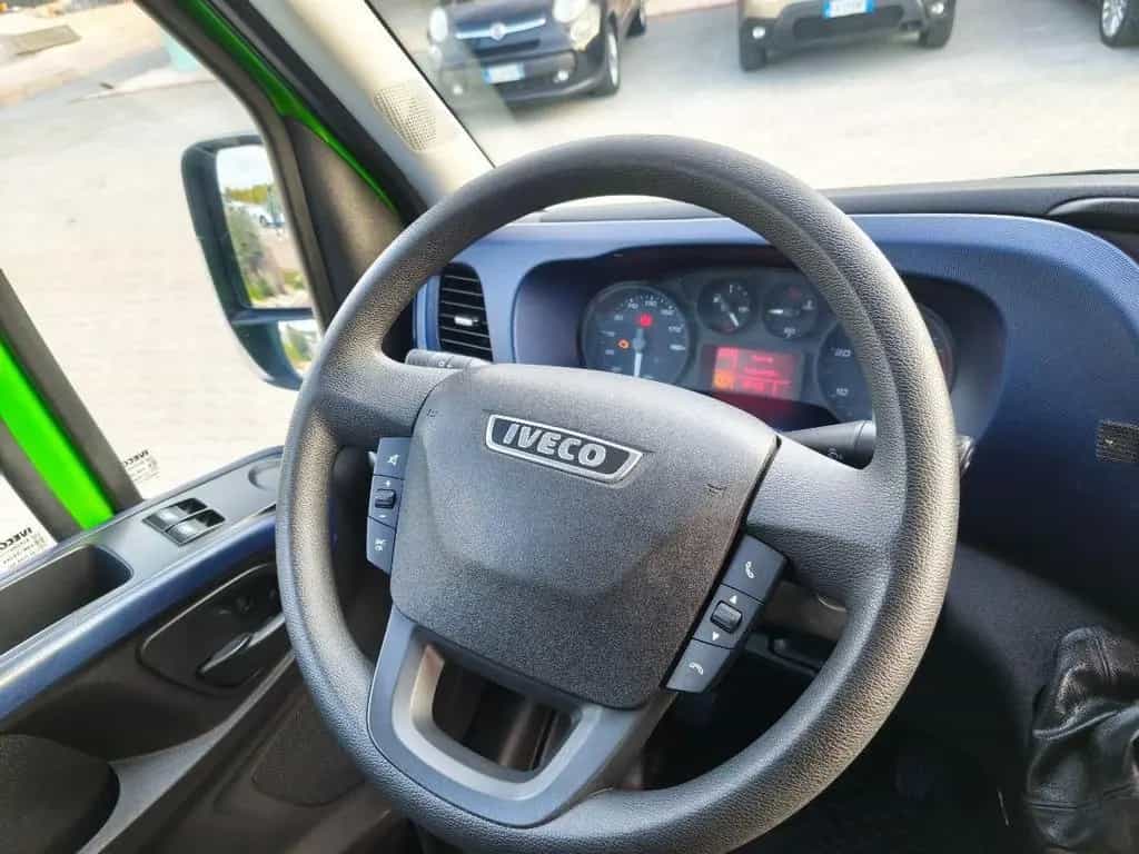 Iveco Daily Daily 35S14 Furgone Medio Tetto Basso Ganc 10/2016-photo-12