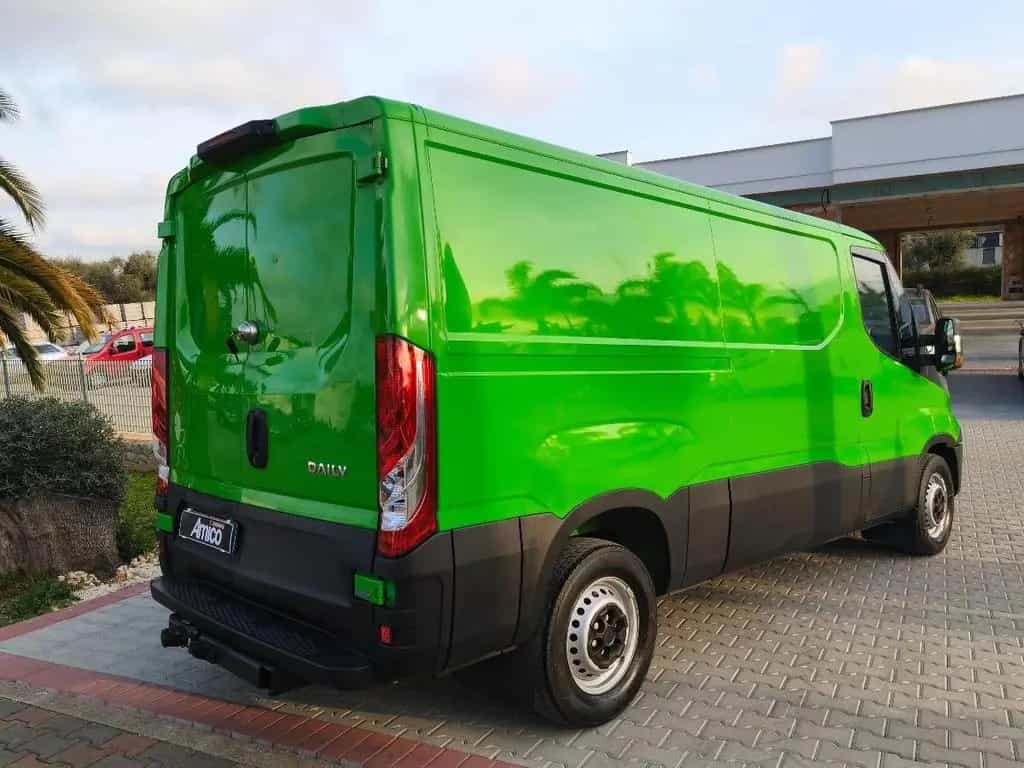 Iveco Daily Daily 35S14 Furgone Medio Tetto Basso Ganc 10/2016-photo-4