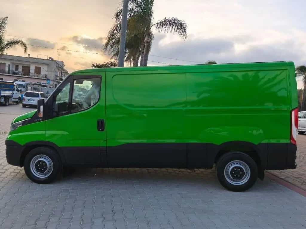 Iveco Daily Daily 35S14 Furgone Medio Tetto Basso Ganc 10/2016-photo-7