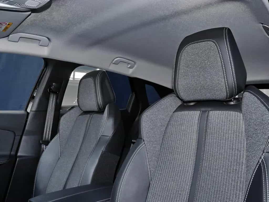 Peugeot 3008 Allure 130 Aut+AHK+Klima+Einparkhilfe+Tempo 02/2022-photo-9