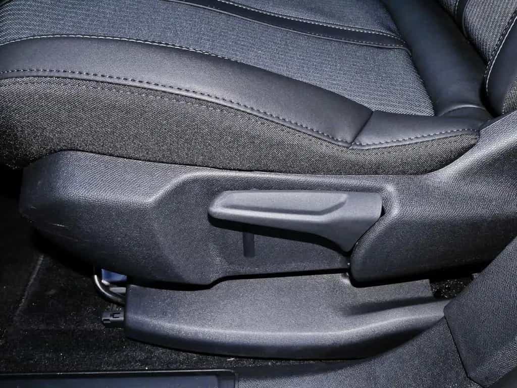 Peugeot 3008 Allure 130 Aut+AHK+Klima+Einparkhilfe+Tempo 02/2022-photo-10