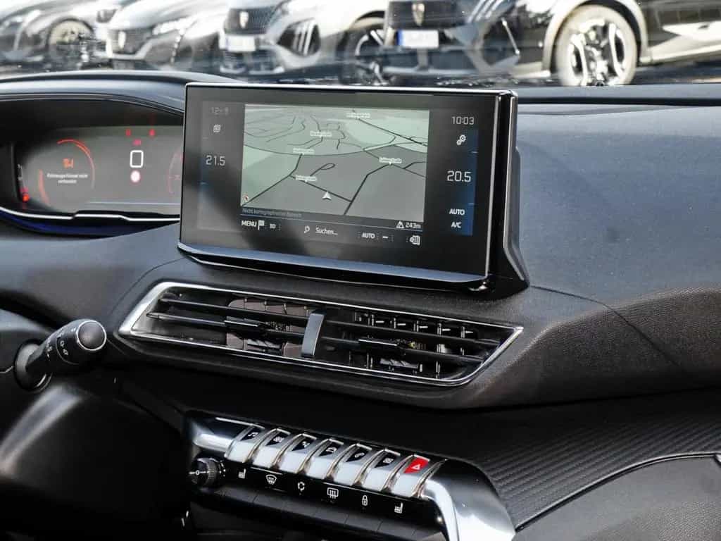 Peugeot 3008 Allure 130 Aut+AHK+Klima+Einparkhilfe+Tempo 02/2022-photo-4